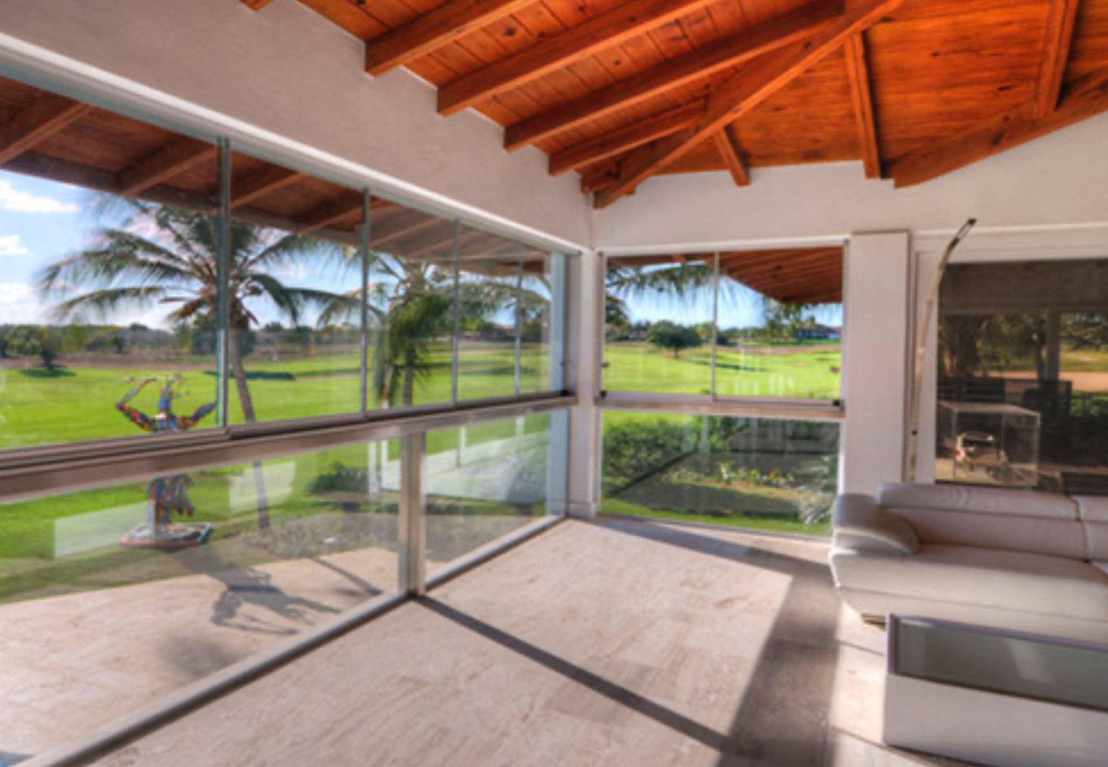 Descubre algunos de nuestros proyectos de cerramientos de cristal en Cádiz, con instalaciones reales que pueden inspirarte para tu próxima reforma.yectos 13 2024 05 02 13 31 28 000 copia